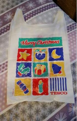  A shopper sold an old carrier bag, which appears to have been released especially for Christmas in 1995, for £1.20