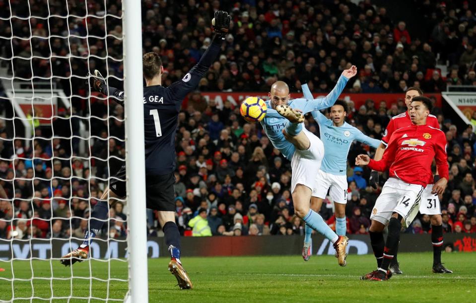  David Silva volleyed Man City into the lead at United