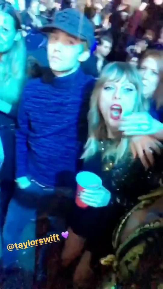  Tay-Tay with her new squeeze Joe Alwyn at the concert on Stefflon Don's Insta