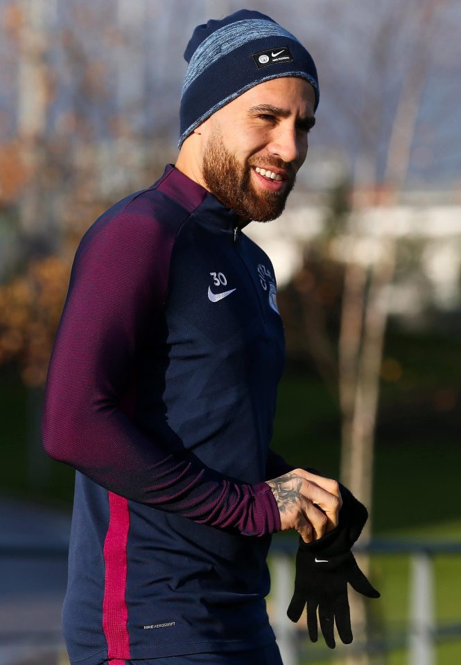  The winning streak is the best in England in any league in 129 YEARS - Nicolas Otamendi wraps up warm