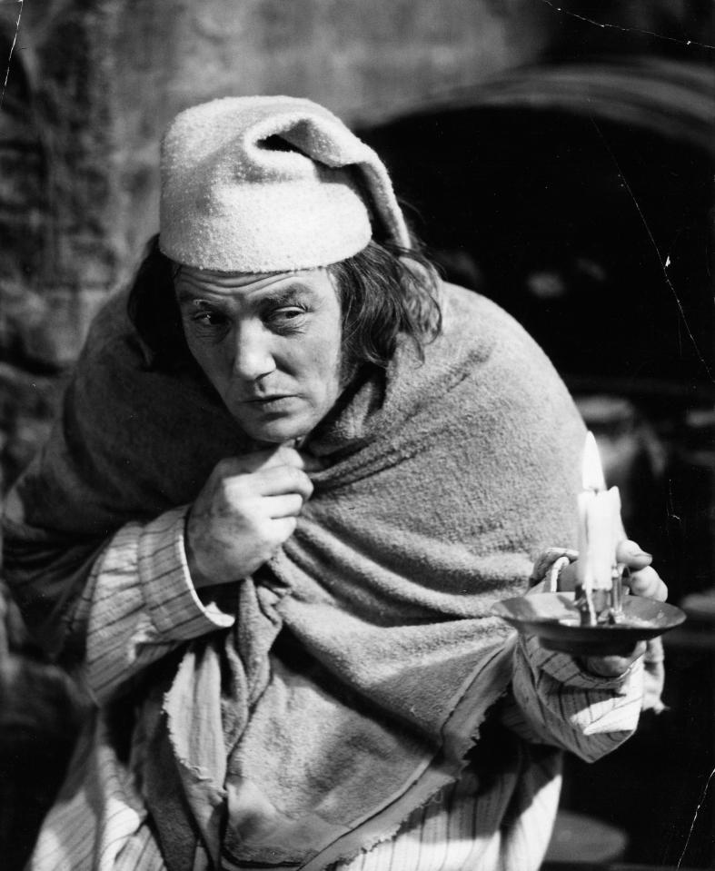  Albert Finney played Scrooge in the 1970 film