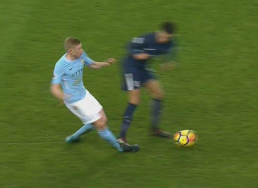  Dele Alli went in with a horror stamp on Kevin De Bruyne