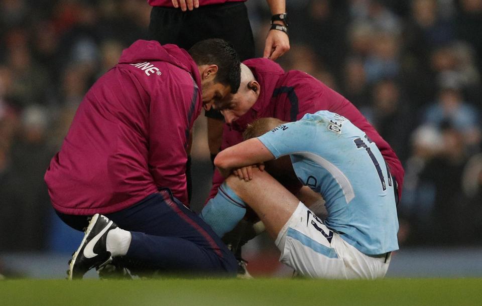  De Bruyne looked like he may have suffered a serious injury