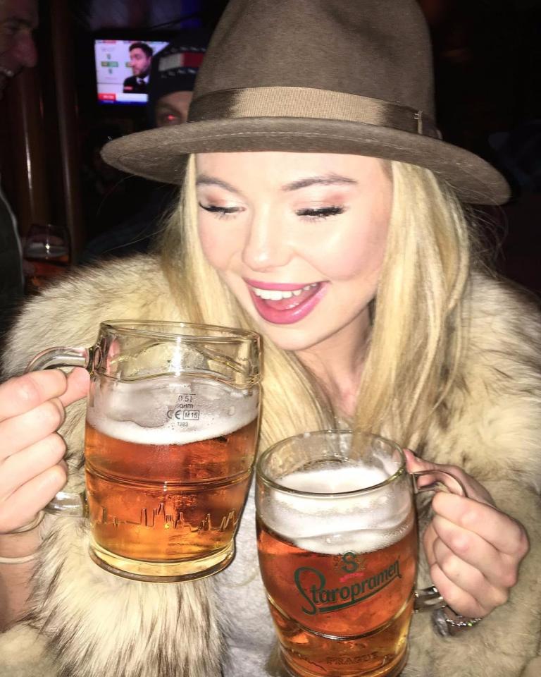  Toff on tour . . . Georgia has been enjoying beers on the ski slopes in Switzerland since winning I'm a Celebrity 2017