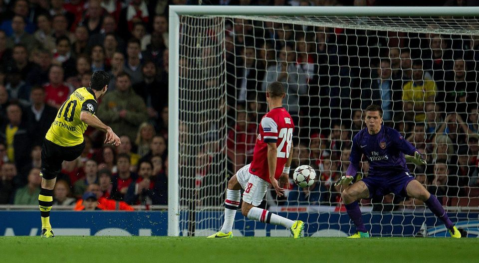  Henrikh Mkhitaryan scored the opener for Borussia Dortmund in a 2-1 win at the Emirates in 2013