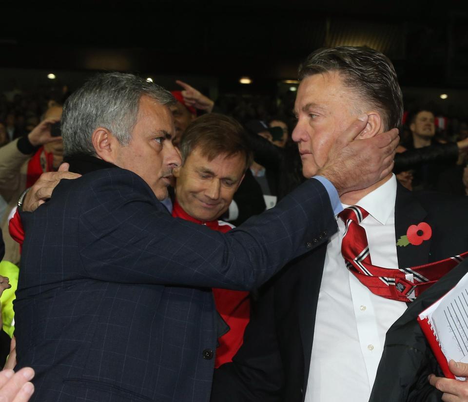  Van Gaal is angry at the way Manchester United treated him when they replaced him with Jose Mourinho