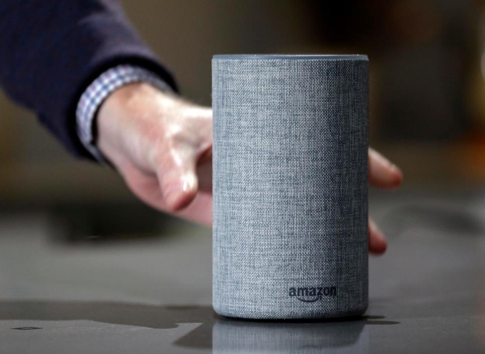  Amazon's 2nd-generation Echo comes with a cool fabric skin