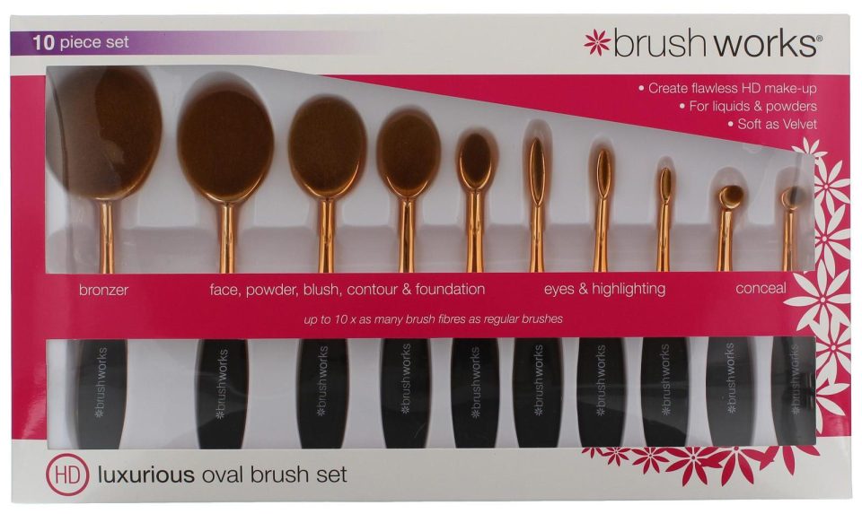 Save £20.05 on this BrushWorks Luxurious Oval 10-Piece make-up Brush Set 