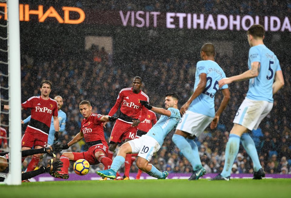  Sergio Aguero made Gomes pay for failing to keep hold of De Bruyne's cross