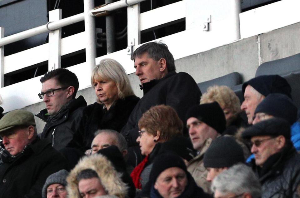  Peter Beardsley had a meeting with club chiefs today