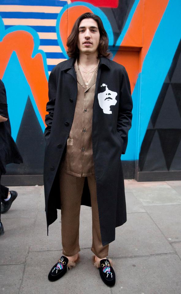  Hector Bellerin has been spotted wearing women's pyjamas at the men's London Fashion week