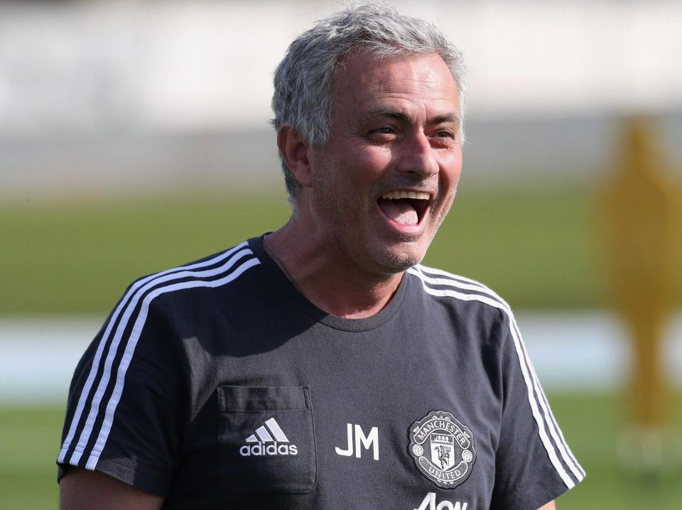 Jose Mourinho is in the driving seat fin the chase for Sanchez due to Uniteds willingness to offer more money and a player as part of any potential deal