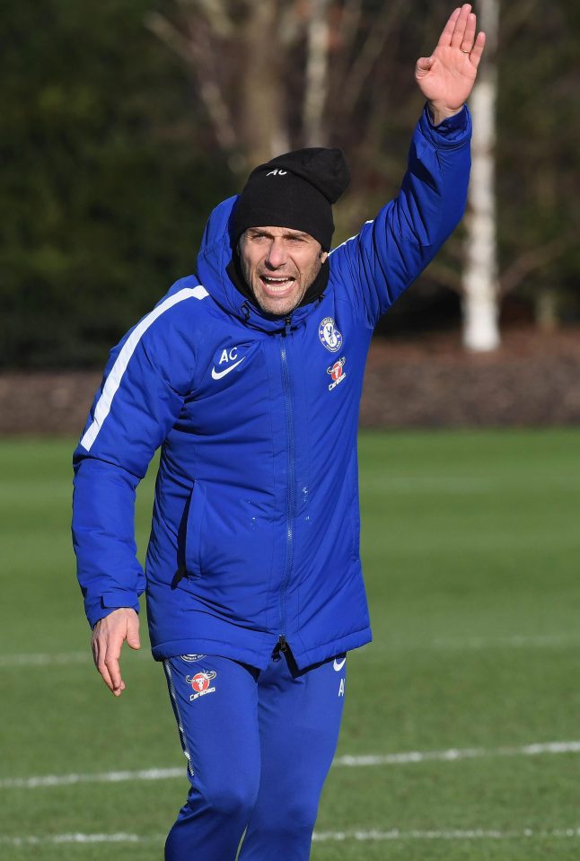  Blues Antonio Conte has insisted his job at Stamford Bridge is not to keep the 27-year-old happy