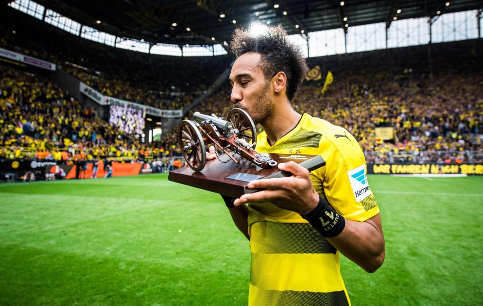  Pierre-Emerick Aubameyang could become an Arsenal player by the end of the window