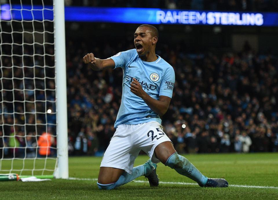  Fernandinho has just agreed a new contract with Man City - can he help them to victory this weekend?