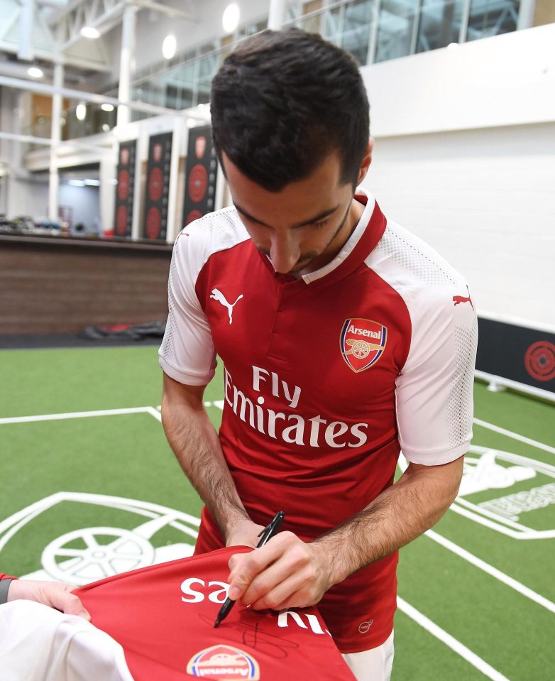  Henrikh Mkhitaryan could make his Arsenal debut at Swansea next Tuesday