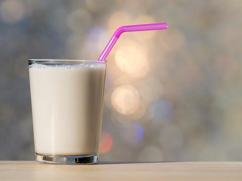  Meal replacement shakes also encourage an unhealthy drop in your BMI