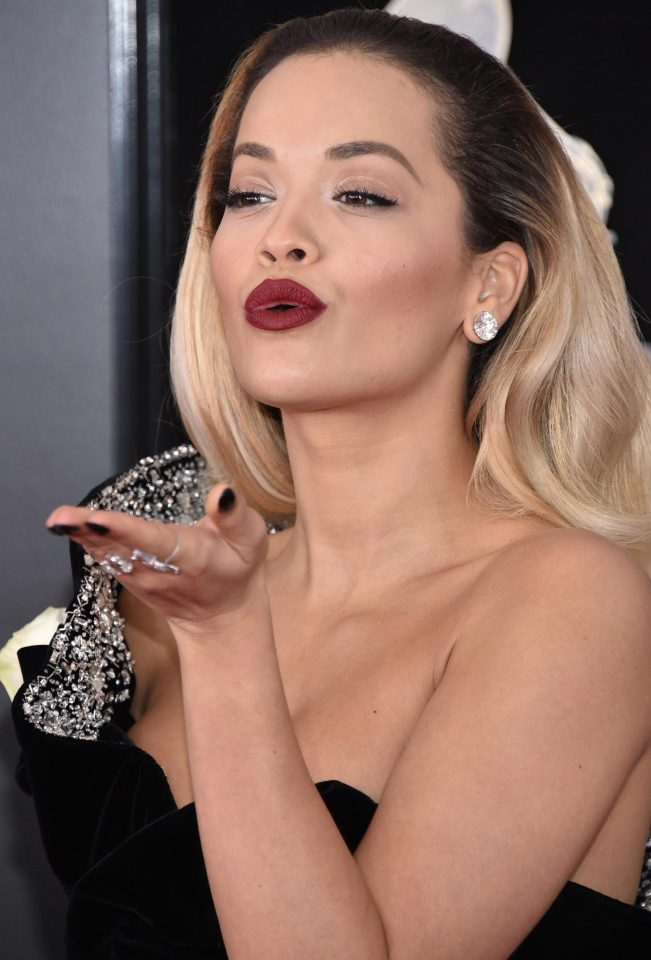  Despite the minor mishap, Rita dazzled with her classic Hollywood style