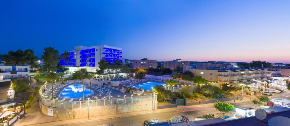  Hotel Playasol Riviera is right on the beach