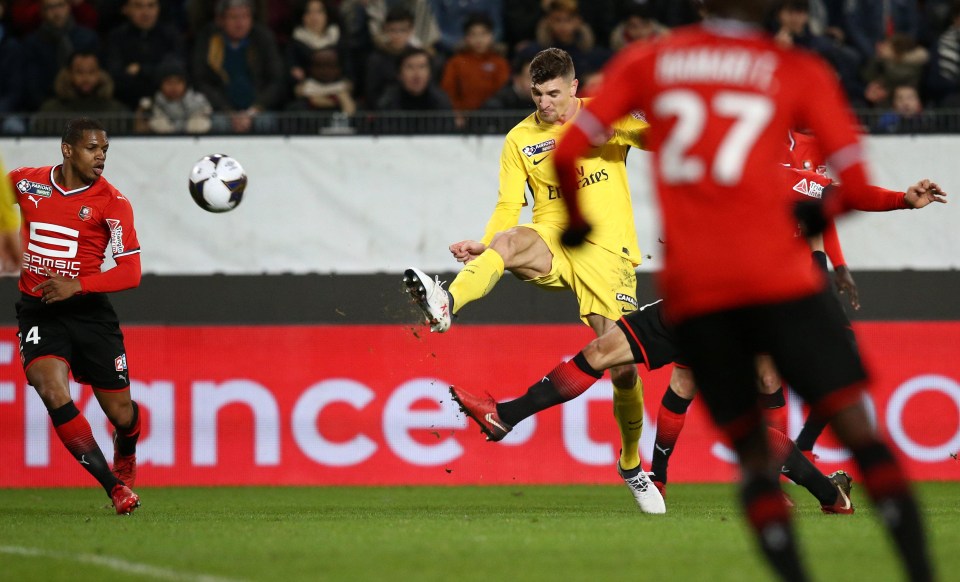 Thomas Meunier fires PSG into the lead against Rennes