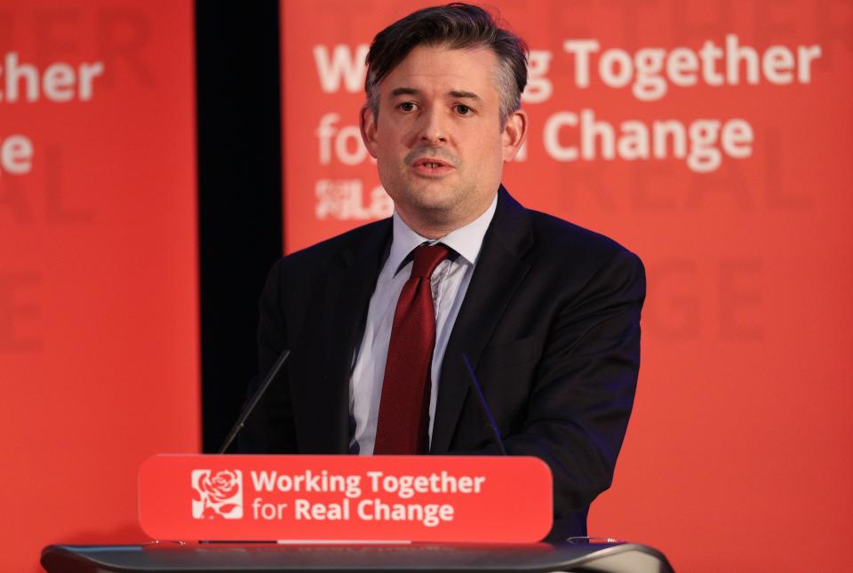  Labour’s Shadow Health Secretary, Jonathan Ashworth believes that the high rise in A&E calls is due to the 1,000 recent GP cuts