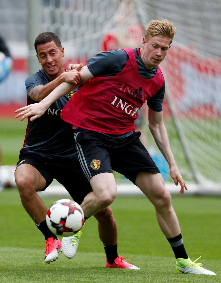  Hazard and De Bruyne battle for the ball during Belgium training last summer