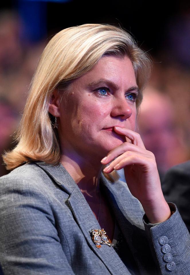  Sacked Education Minister, Justine Greening, accuses the Government of dithering on tuition fees, she was against a review but wanted to see action taken