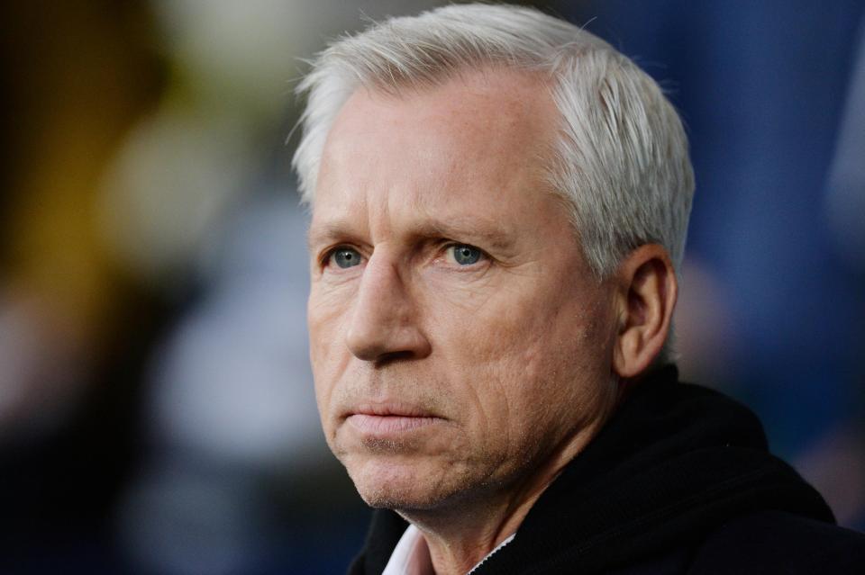  Alan Pardew's side are currently bottom of the Premier League and seven points from safety