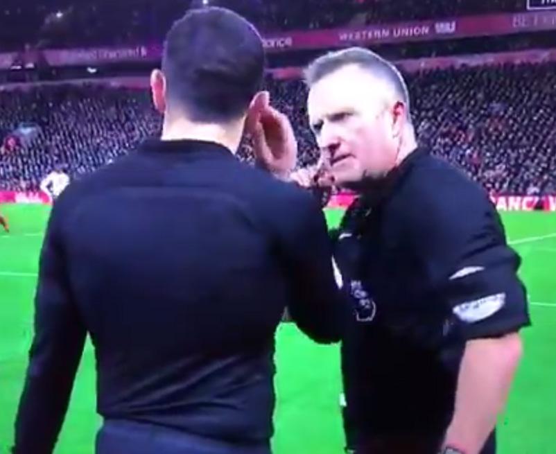  Jon Moss asked his assistant for advice on Tottenham's first penalty award