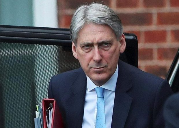 Chancellor Philip Hammond hoped his idea to keep the UK inside the EU Customs Union after Brexit would end the Cabinet row