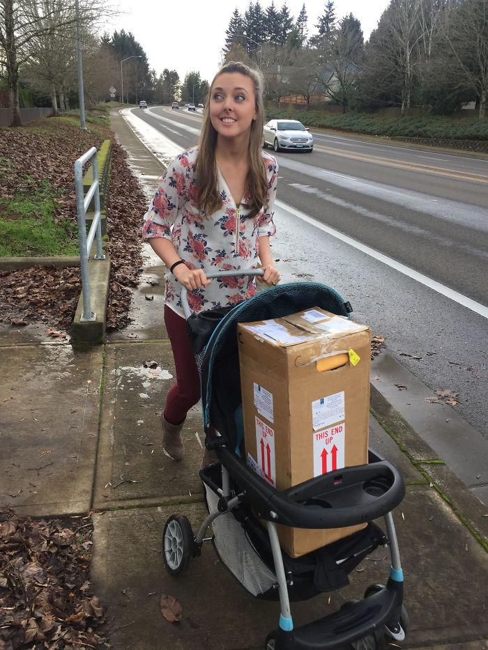  The couple were transporting the embryos to a different clinic after they moved house and Samantha posed with them in a pram