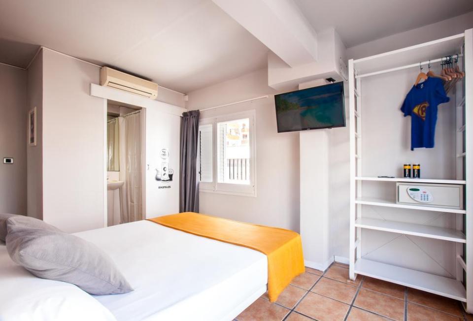  A hostel is a good option if you just want a good night's rest before you head onto your party pad