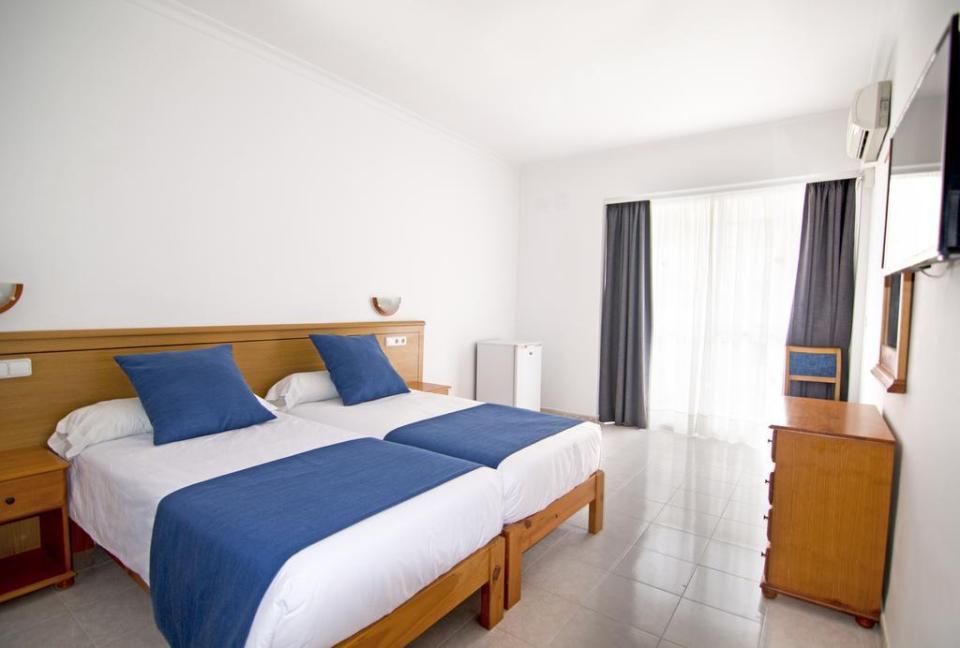  Hotel Central Playa is affordable, clean and near to the airport - what's not to like?