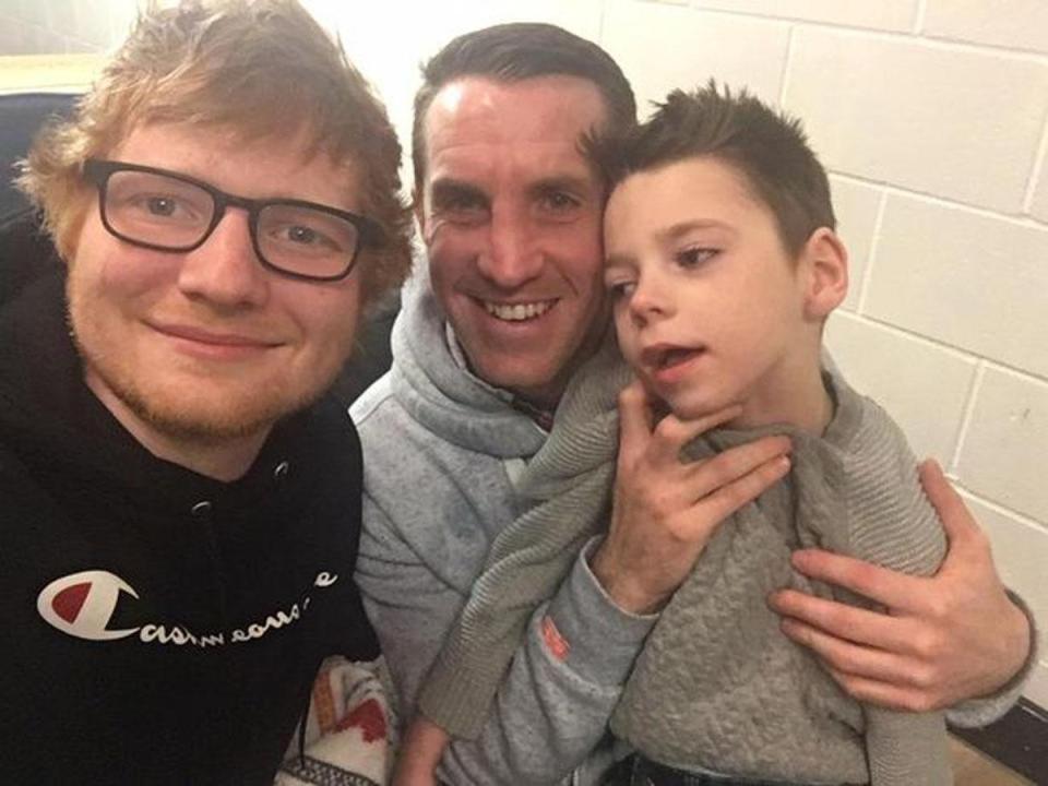  Ed Sheeran with Ollie Carroll and his dad