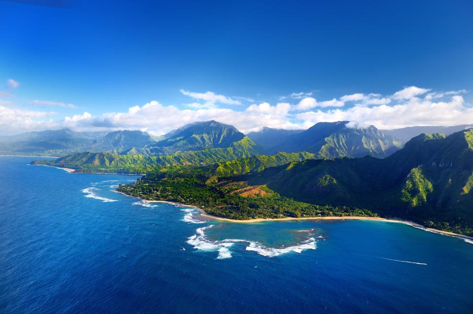  Hawaii's coral reefs and famous beaches are all under threat because of a cesspool crisis