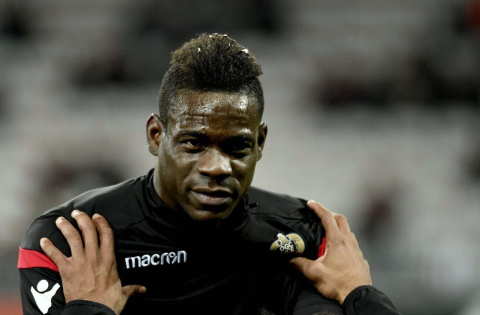  Balotelli claims that Dijon supporters aimed monkey chants at him during Nice's defeat there last week