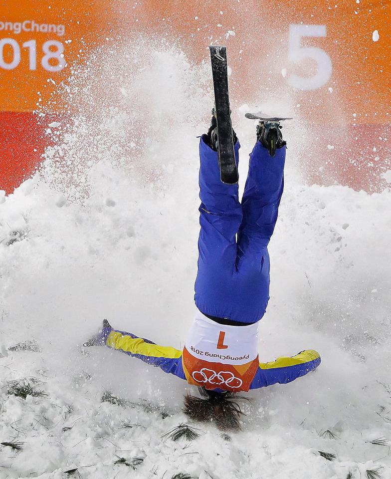 Xu Mengtao suffered an horrific crash during Friday's final of the women's freestyle aerial event