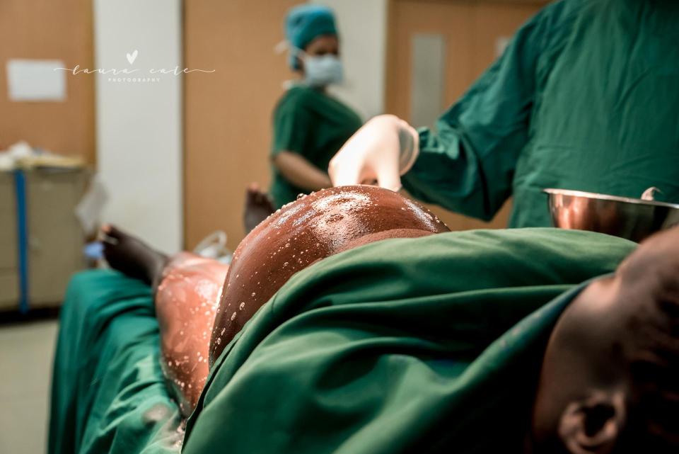 This is a mum's eye view of the birthing room 