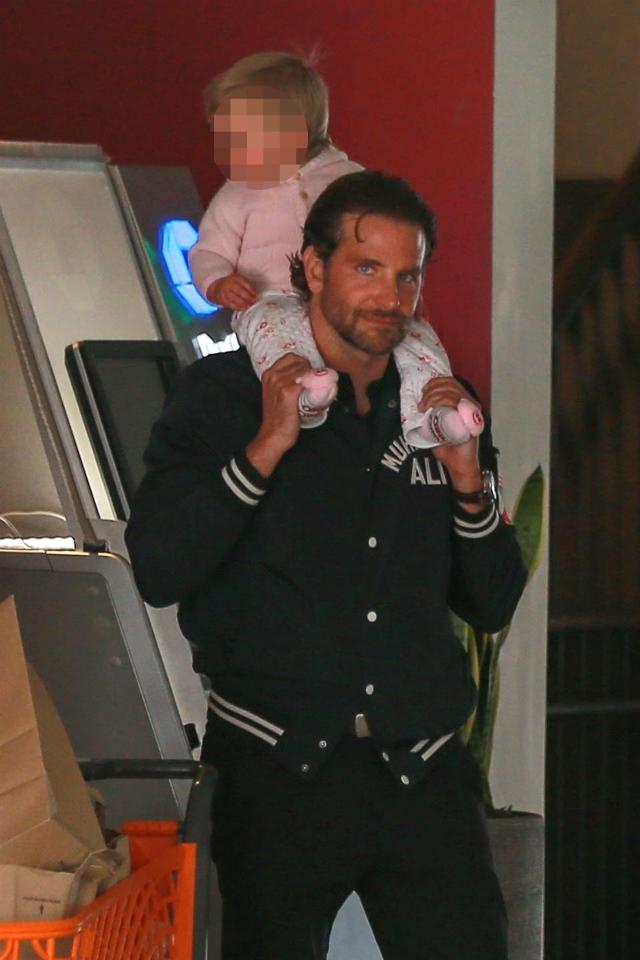  Bradley Cooper has been spotted out shopping with his daughter Lea and girlfriend Irina Shayk