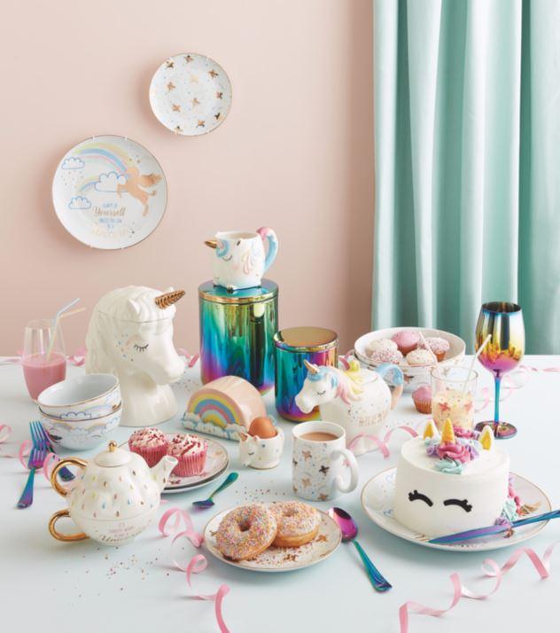  Give your dinner party the ultimate unicorn vibe with Asda's set