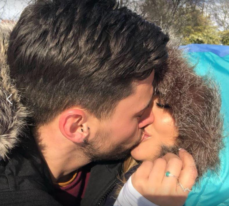  The Love Island host passionately kissed Andrew in the sweet photo which she then made her profile picture