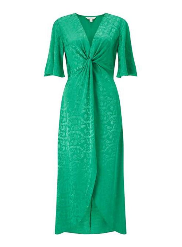  Stand out in this green Miss Selfridge dress