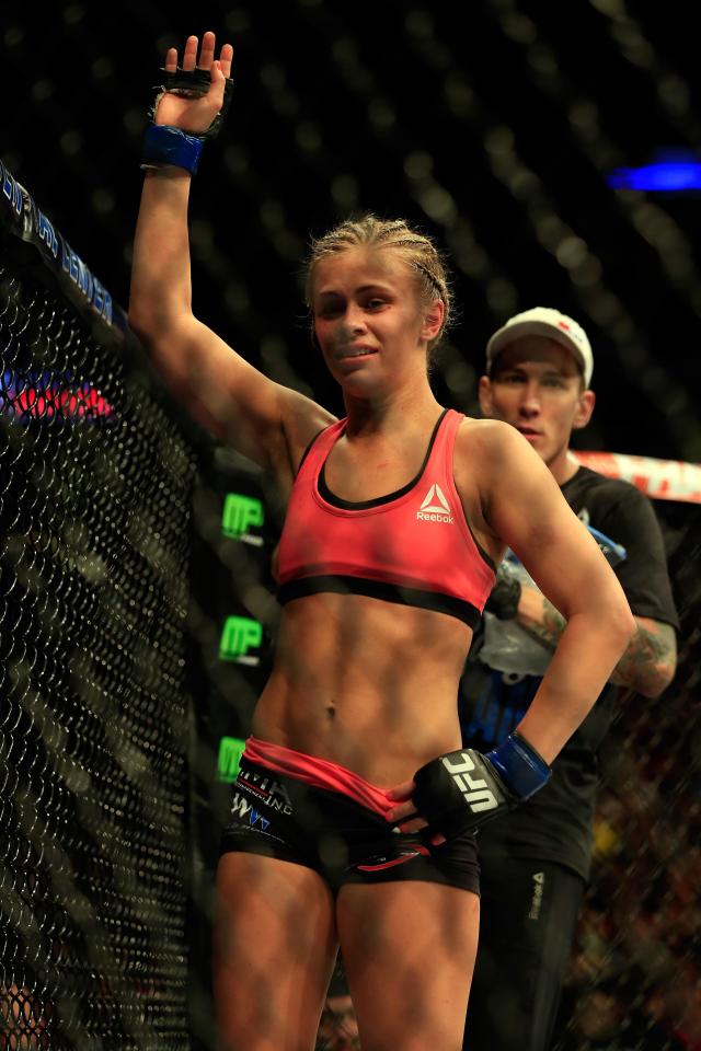  Paige VanZant is hoping to improve her UFC career record of 7-4