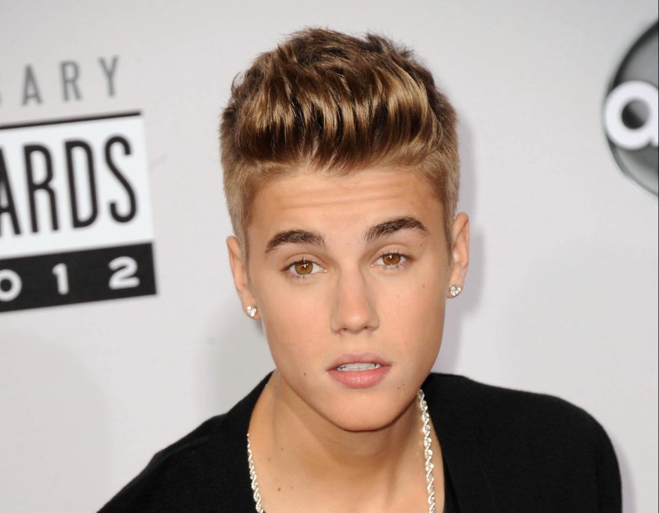  Biebs love for gaming reportedly made him late to his own gig