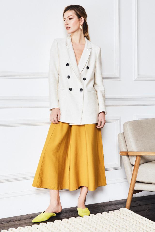  TIP: Wide culottes paired with a tailored blazer make for a chic look – and are super comfortable