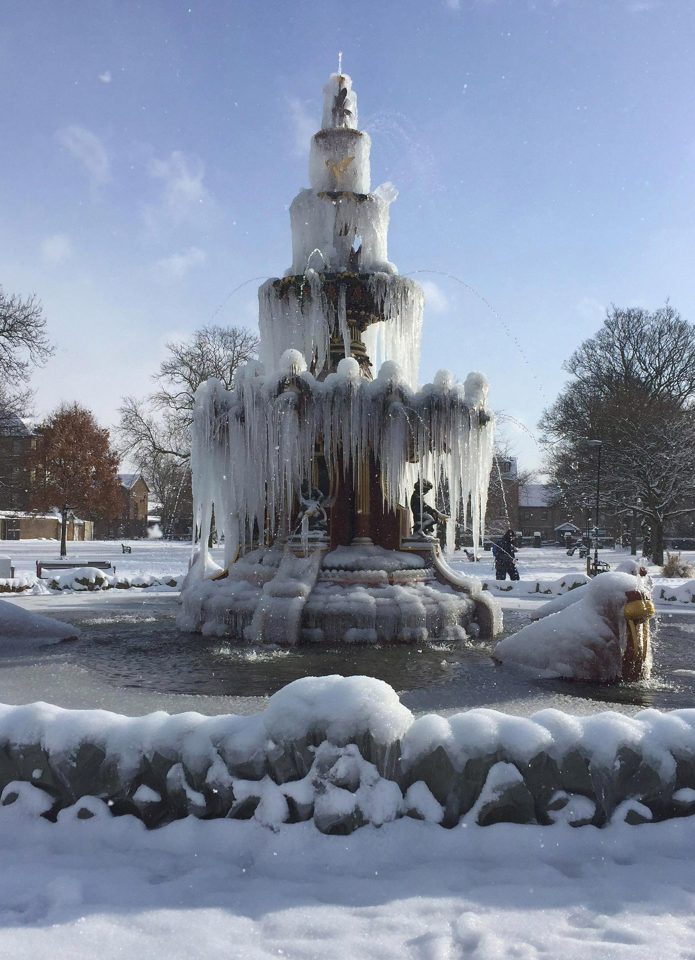  A frozen centrepiece in Fountain Gardens, Paisley, Renfrewshire