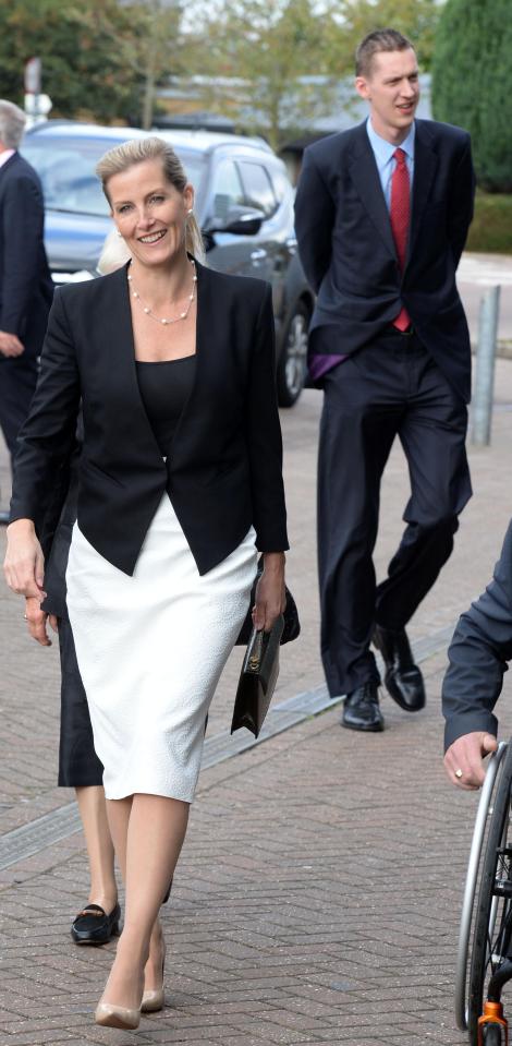  7ft 2in-tall Matthew Magee with Sophie, Countess of Wessex and Forfar