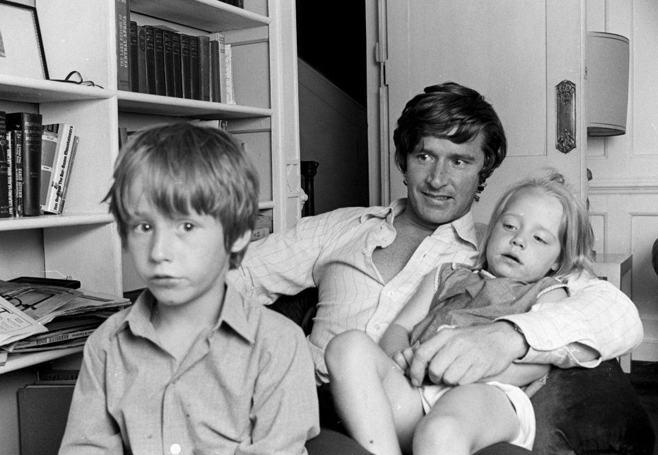  Bill at home with Vanya and his son, Linus, in 1970