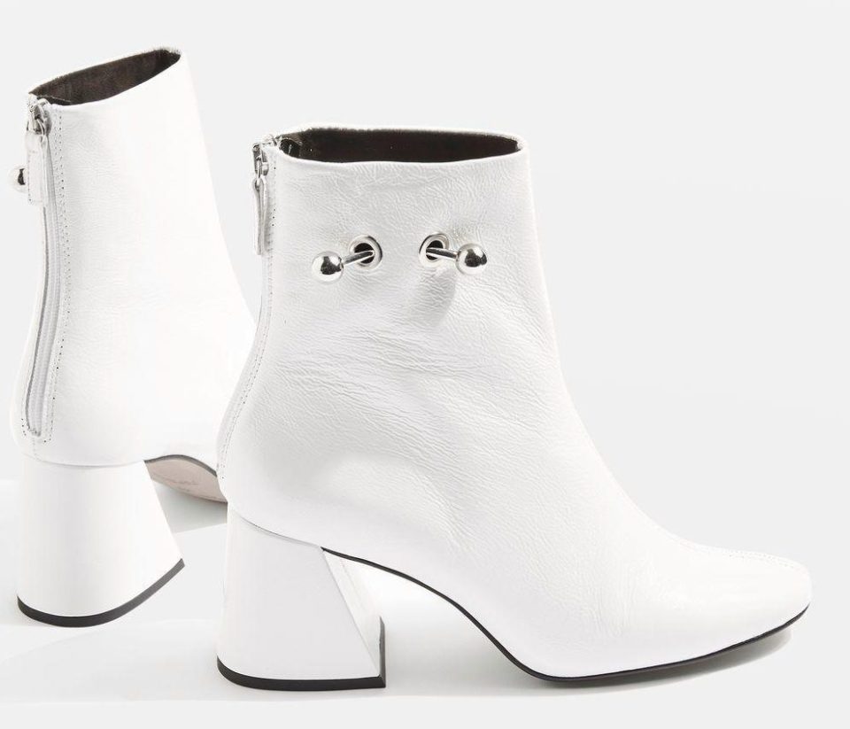  These boots have a simple metal loop and zip back fastening