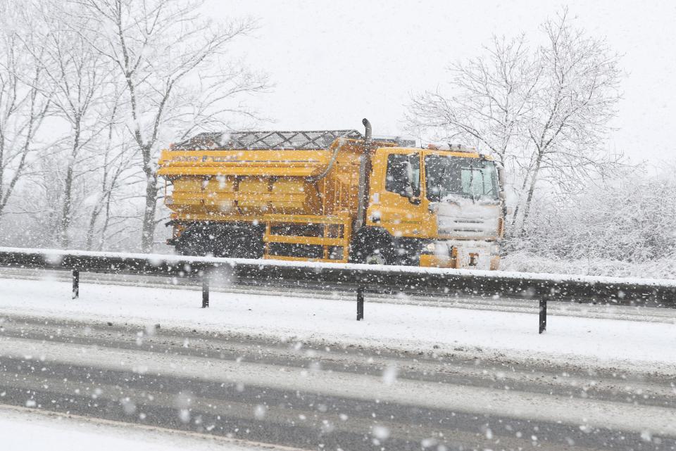  Thundersnow is a rare phenomenon caused when thunderstorms strike at temperatures cold enough for it to snow